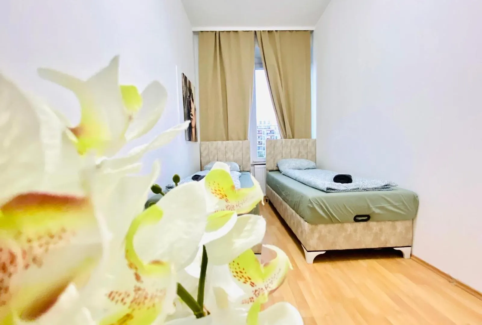 Апартаменты Comfortable 5Br Shared Apt Well Connected Location Вена