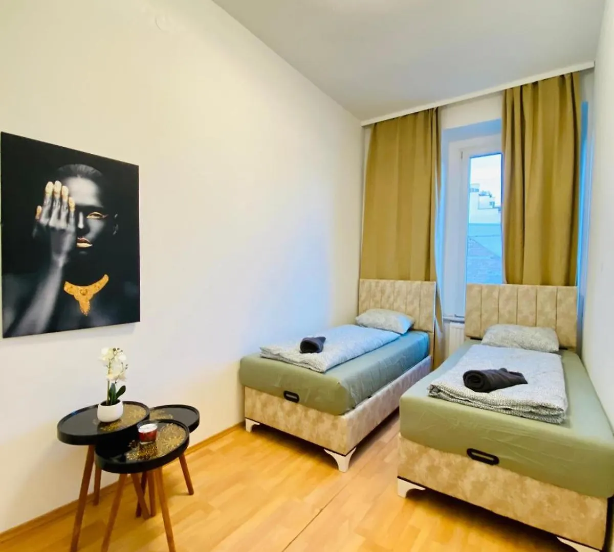 Апартаменты Comfortable 5Br Shared Apt Well Connected Location Вена